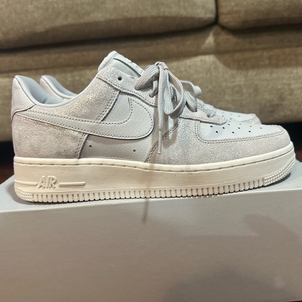 Size 8.5 - Nike Air Force 1 '07 Premium Low Pure Platinum W